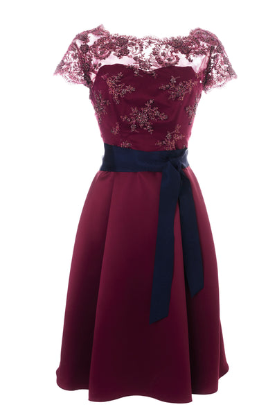 Cocktailkleid aus Spitze