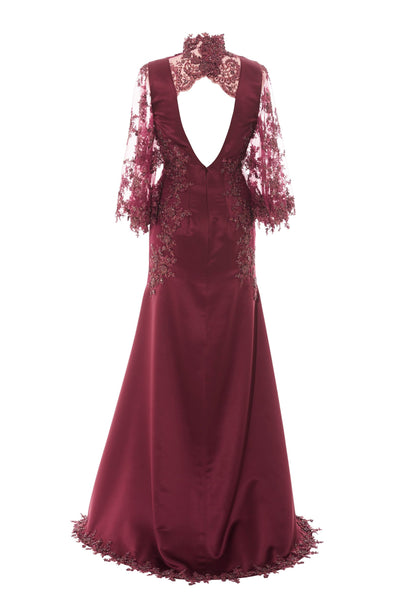 Abendkleid mit Flügelärmeln