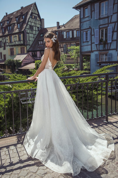 Brautkleid aus Glitzertüll und Spitze