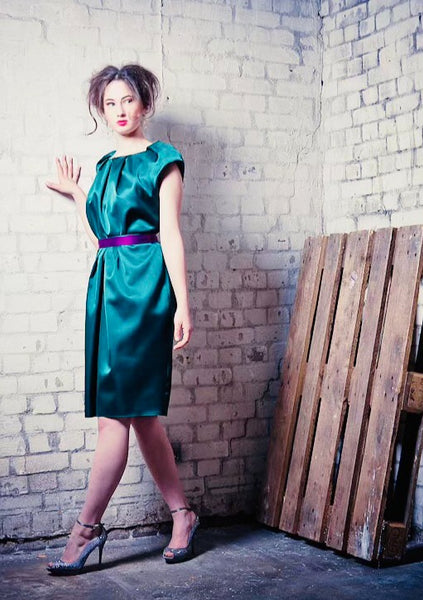 Kleid mit Falten