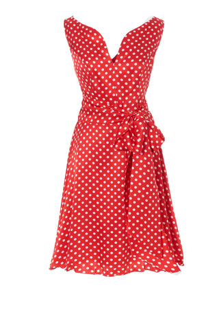 Rotes Kleid mit Polka Dots
